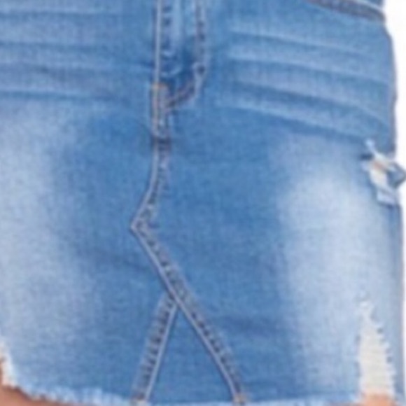 ❌DONATED❌Blue Denim Distressed Frayed Hem Jean Skirt With Black Belt - Picture 4 of 11